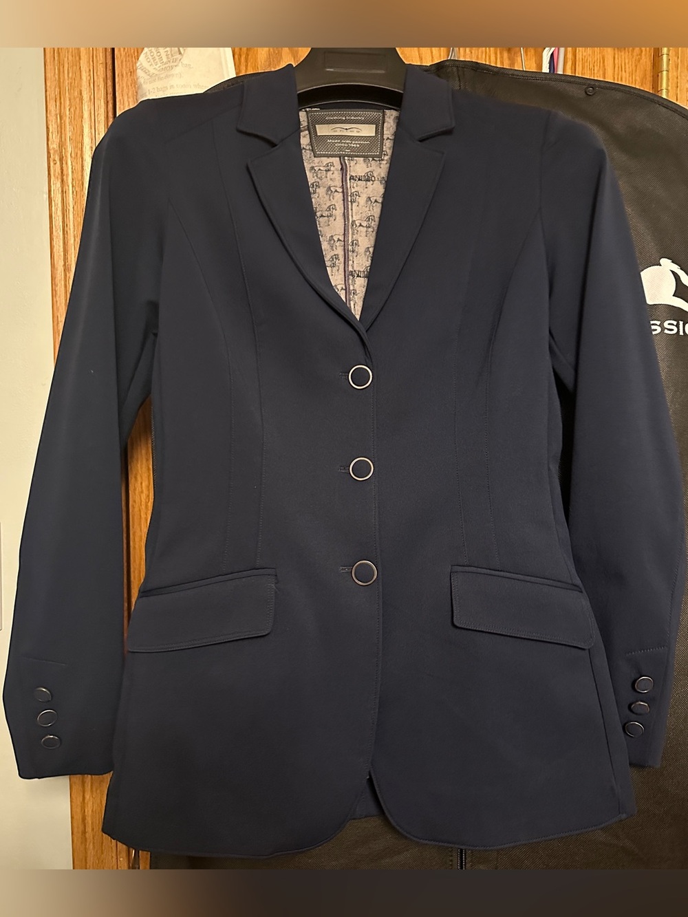 Like new Animo LP navy show jacket US 2-4